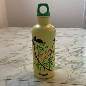 Yellow Floral Stainless Water Bottle with Green Cap